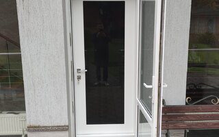 металлическая дверь с магазин